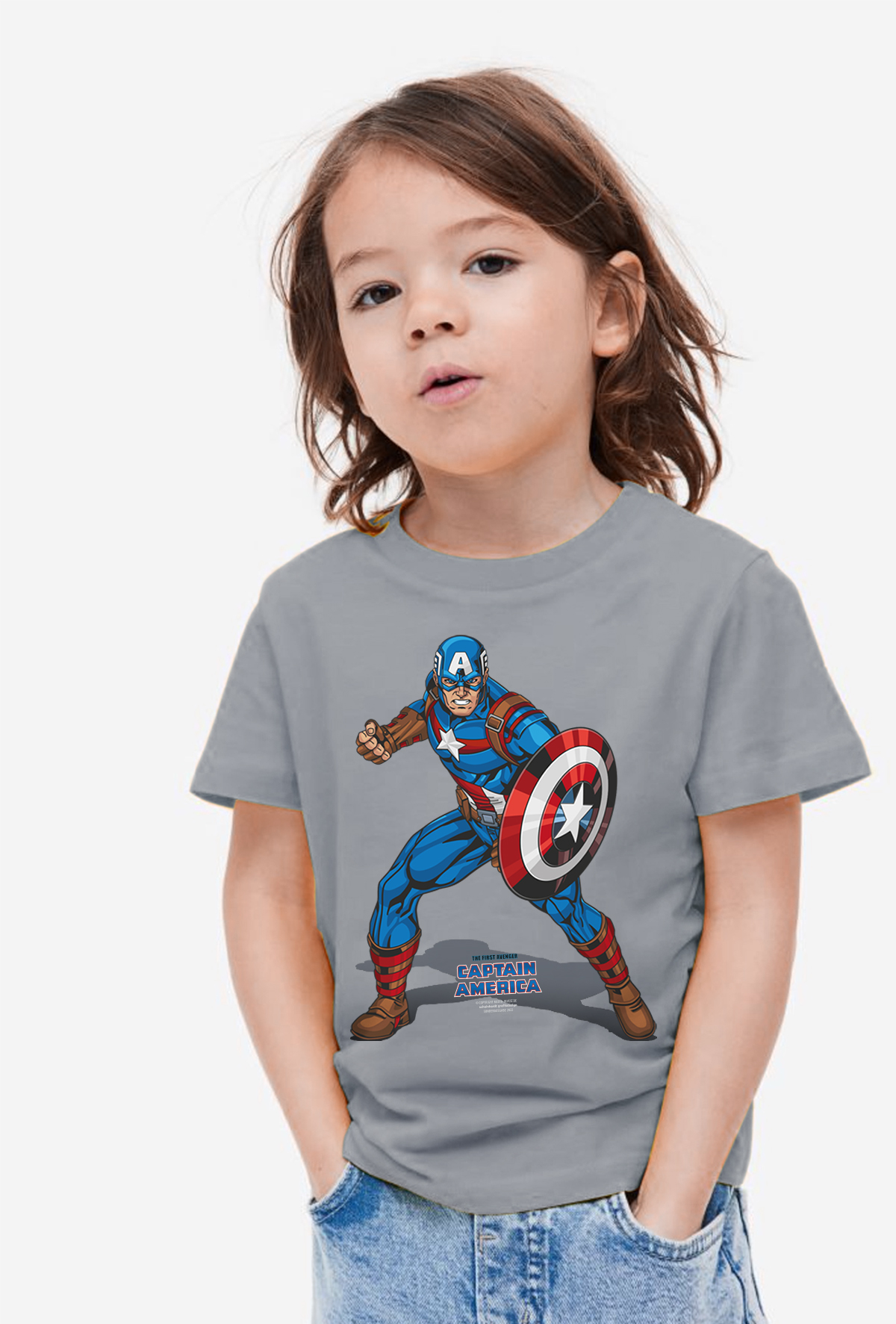 Kind in T-Shirt Captain America