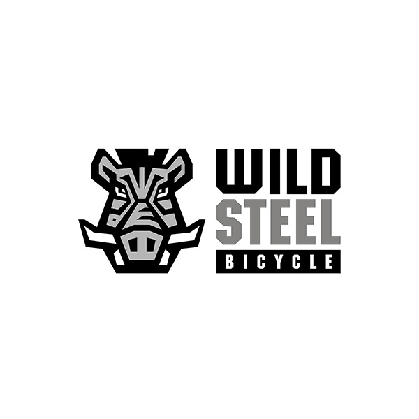 Logo Wild Steel - Eberkopf in schwarz, weiss und grau in Linoliumschnitt Anmutung.